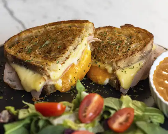 Food image MONTECRISTO-SANDWICH-2.webp